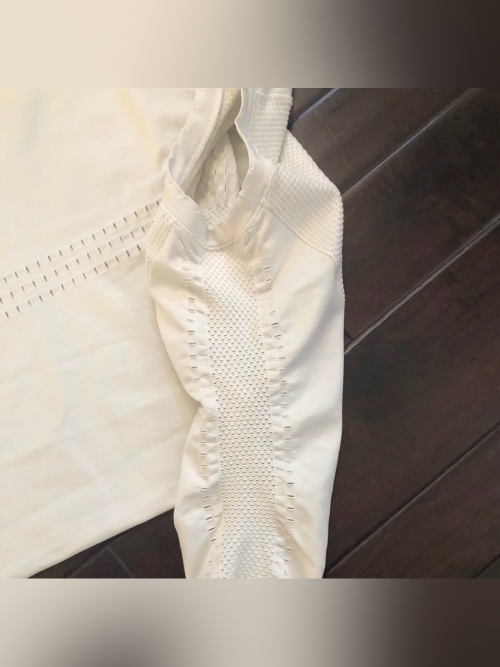 Varley White Top - Picture 4 of 7